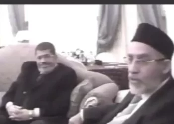 لقاء سري بين مرسي وقيادات الاخوان