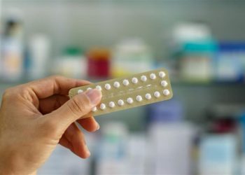 «ما حكم تناول المرأة لأدوية تؤخر الحيض لتصوم الشهر كاملًا؟».. الإفتاء تجيب 6