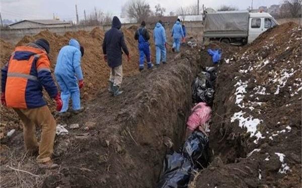 «تعذيب وقتل المدنيين».. أوكرانيا تعلن عن وفاة 900 شخص منذ انسحاب روسيا 1