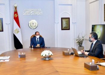 الرئيس السيسي يتابع موقف حركة السياحة الوافدة إلى مصر 1