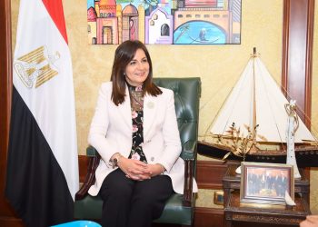 ملفات هامة على طاولة وزيرة الهجرة بشأن الطلاب المصريين العائدين من الخارج