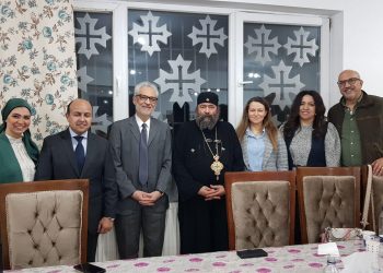 السفير المصري في رومانيا يشارك في احتفالات عيد القيامة المجيد 1