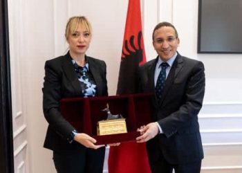 السفير المصري في ألبانيا يلتقي وزيرة الزراعة الألبانية 3