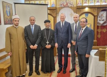 السفير المصري في بولندا يشارك في احتفالات عيد القيامة المجيد 2