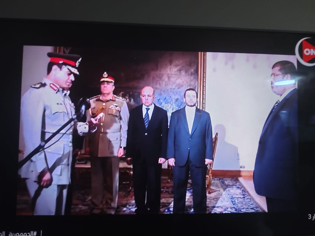 "الإختيار 3" يعرض لحظة تولي السيسي وزارة الدفاع وحلف اليمين أمام مرسي 3