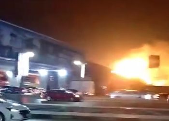 الدفع بـ 20 سيارة إطفاء للسيطرة على انفجار خط غاز بجوار النادي الأهلي بمدينة نصر 2