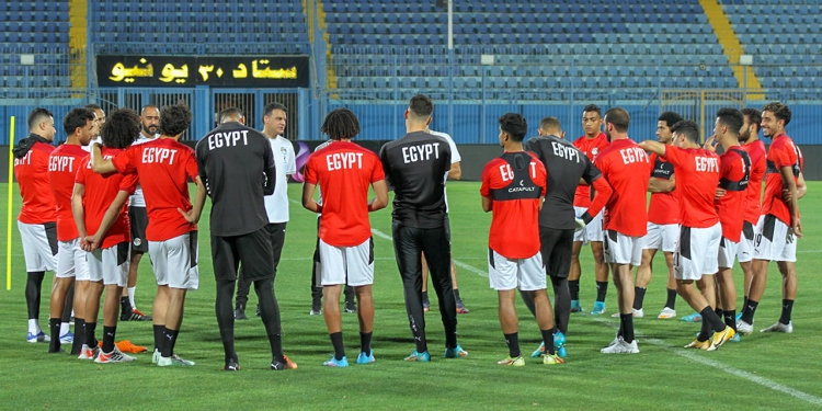 منتخب مصر يخوض مرانه الأول استعدادا لـ مواجهة غينيا 1