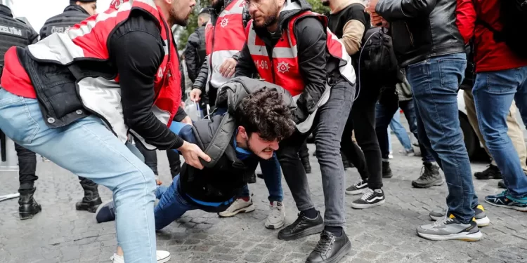 الشرطة التركية تعتقل عشرات المتظاهرين في مظاهرات عيد العمال