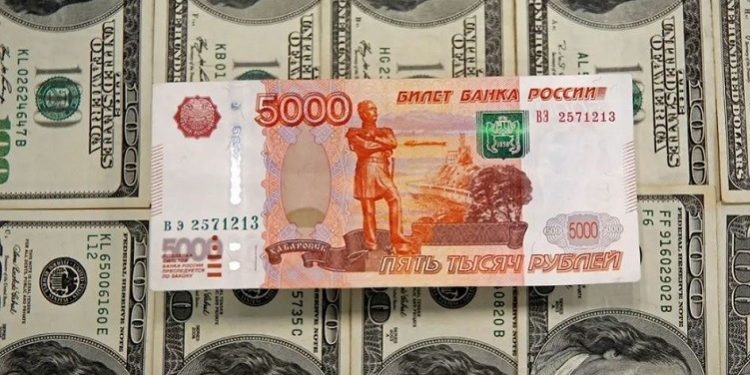 الروبل الروسي أمام الدولار
