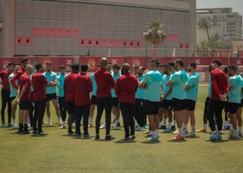 مران الأهلي| موسيماني يحاضر لاعبي الفريق 2