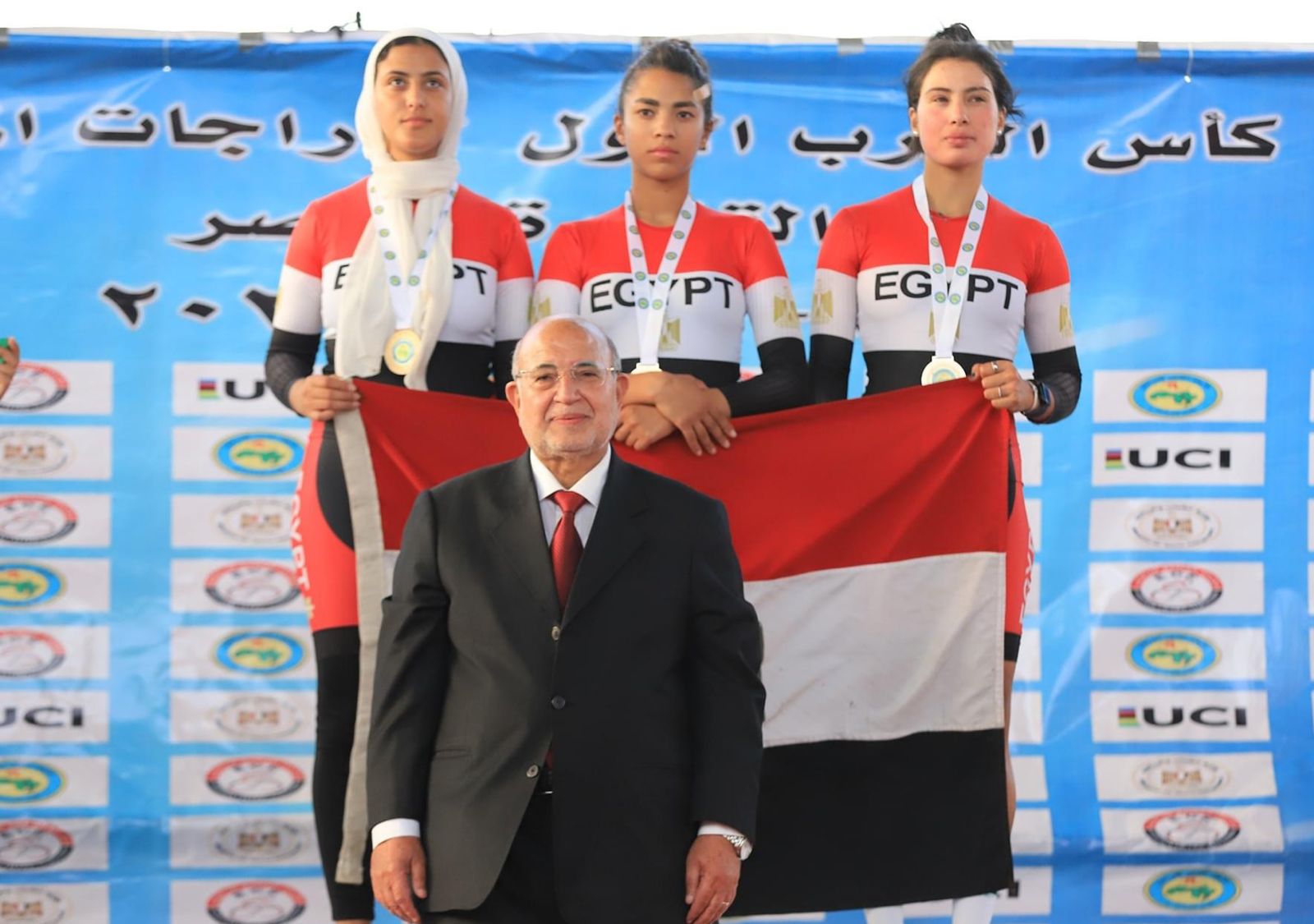 وزير الرياضة يشيد بنجاح تنظيم مصر لبطولة كأس العرب لدراجات المضمار 1