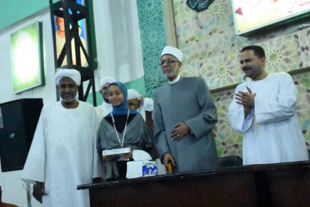 زعيم الأغلبية البرلمانية يشارك في احتفالية الساحة الرضوانية لتكريم حفظة القرآن 2
