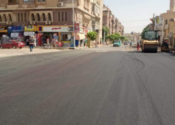 انتهاء تنفيذ أعمال رصف شارع أحمد حمدي بـ طريق عام ديوان سوهاج 2
