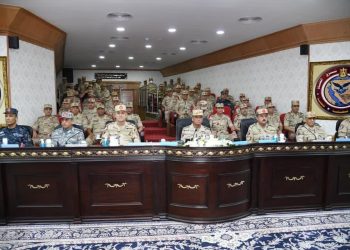 عاجل| وزير الدفاع يشهد المرحلة الرئيسية لـ «صمود - 1» لمكافحة الإرهاب 