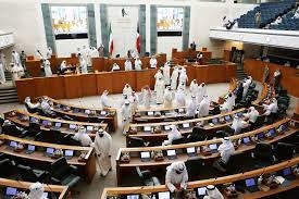 بدء عمليات التصويت في انتخابات المجلس البلدي الكويتي 1