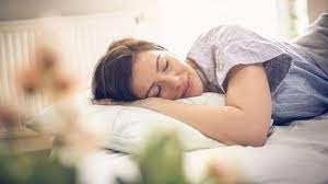 احذر.. قلة النوم تزيد من خطر الإصابة بالخرف 1