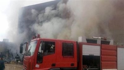 السيطرة على حريق داخل معرض سيارات بـ 6 أكتوبر دون إصابات 1