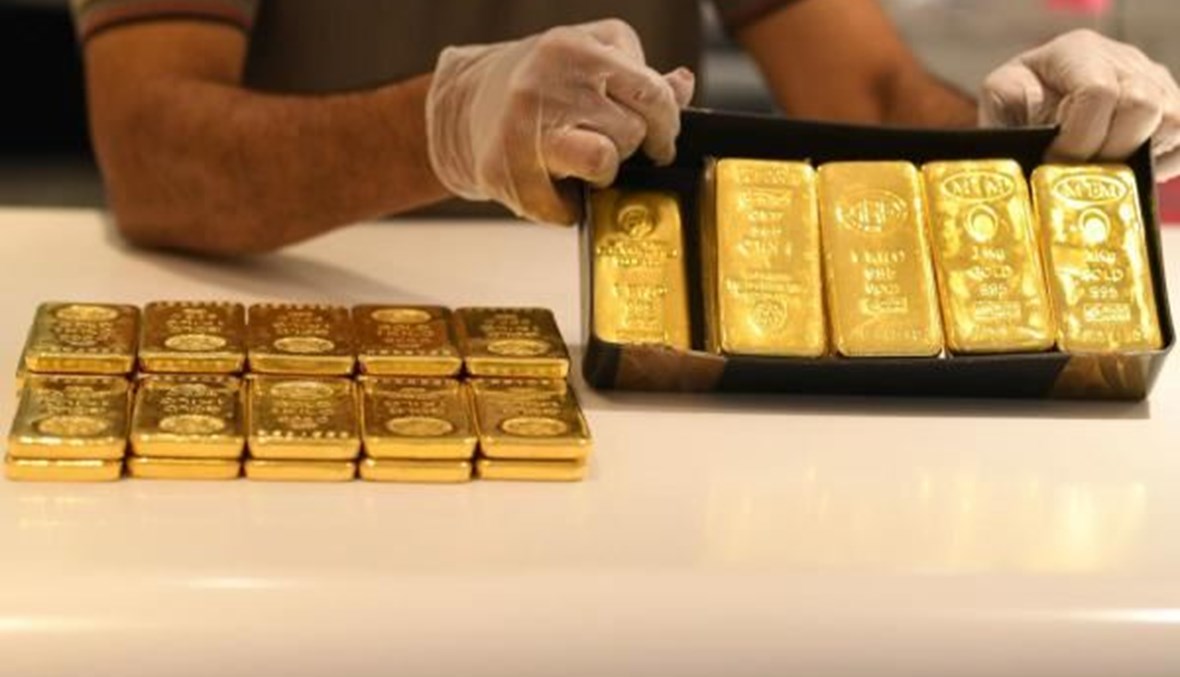«ضربة موجعة».. انهيار كبير في أسعار الذهب وارتفاع الدولار 1