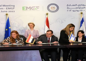 ماذا تستفيد مصر من اتفاق تصدير الغاز مع إسرائيل والاتحاد الأوروبي؟