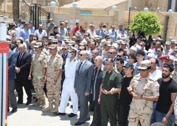 محافظ بني سويف يتقدم الجنازة العكسرية لـ الشهيد العقيد أسامة محمد عبدالحليم