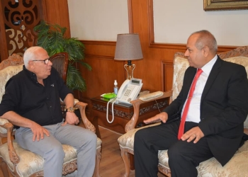 محافظ بورسعيد يستقبل رئيس مجلس إدارة شركة القناة للكهرباء
