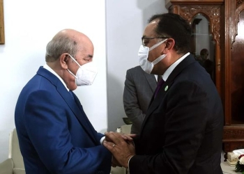 الرئيس الجزائري يستقبل مدبولي بقصر الرئاسة