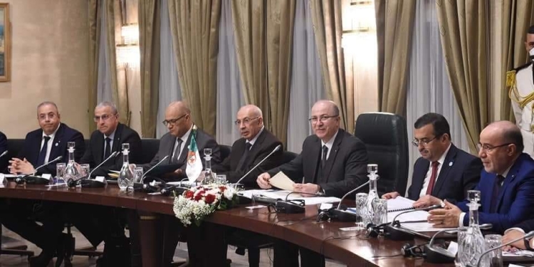الوزير الجزائري: نقدم كافة شروط النجاح للاستثمار بمشروعات بالدول الأفريقية