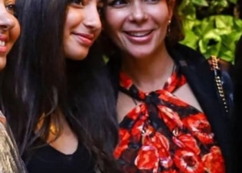 منى زكي تحتفل بتخرج ابنتها: «فخورة بيكي يا أغلى حد»