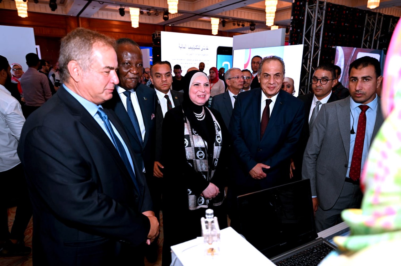 التجارة: الإعلان عن 3 مبادرات جديدة ينفذها اتحاد الصناعات المصرية في مجال التحول الرقمي 1