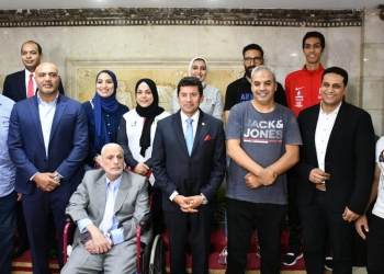 وزير الرياضة يناقش مع أبطال مصر الأوليمبيين متطلبات الدعم والرعاية 4