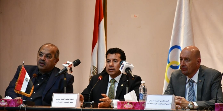 وزير الرياضة ورئيس اللجنة الأوليمبية يلتقيان بعثة مصر المُشاركة فى دورة ألعاب البحر المتوسط بالجزائر 1
