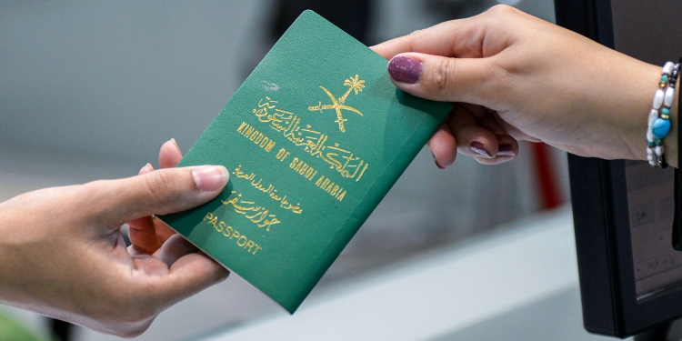 قرار أمريكي هام بخصوص تأشيرات السعوديين
