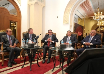 عبد الغفار يشهد افتتاح المؤتمر الدولي الثامن للجمعية المصرية لعلاج جذور الأسنان