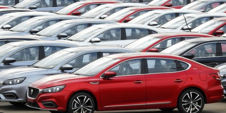 رئيس حماية المستهلك: أسعار السيارات ستنخفض قريبا وحجم السوق قد يصل لنصف مليون عربية 1