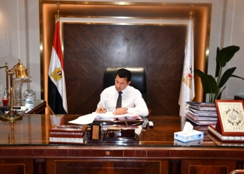 وزير الرياضة يباشر مهام عمله من مقر الوزارة بالحى الحكومى بالعاصمة الإدارية 6