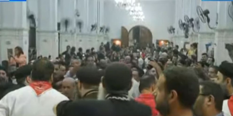 وصول جثامين ضحايا حادث حريق كنيسة أبو سيفين تمهيدا لصلاة الجنازة