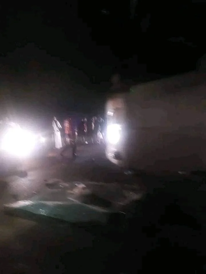 حادث المنيا.. مصرع وإصابة 27 شخص إثر تصادم اتوبيس وسيارة نقل على الطريق الصحراوى الشرقى 3