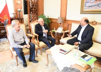 محافظ بورسعيد يستقبل رئيس الشركة القابضة لمياه الشرب والصرف الصحي بمدن القناة