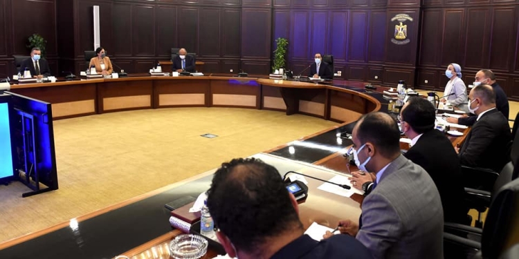 رئيس الوزراء يتابع تحضيرات قمة تغير المناخ COP27 بشرم الشيخ