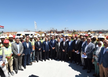 رئيس الوزراء يتفقد عددًا من المشروعات الجاري تنفيذها بميناء الإسكندرية