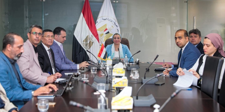 وزيرة البيئة: تعاون مصري إماراتي لتنفيذ منظومة المخلفات الصلبة في شرم الشيخ