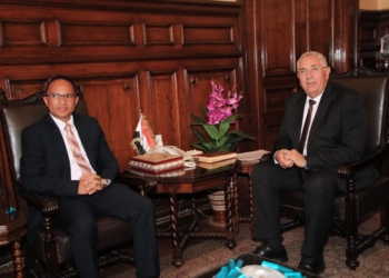 القصير يبحث مع وزير المياه بمدغشقر التعاون والاستفادة من التجربة المصرية في الزراعة