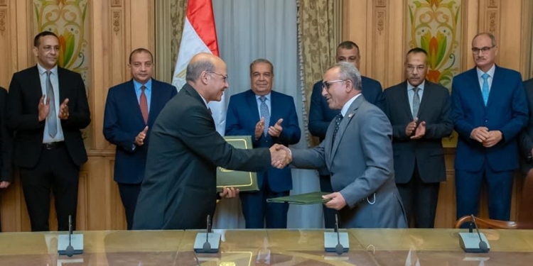 وزير الإنتاج الحربي يشهد توقيع اتفاقية بين قطاع التدريب وجامعة بني سويف 1