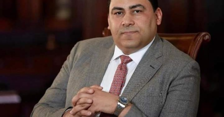 المهندس عادل حامد الرئيس التنفيذي للشركة المصرية للاتصالات