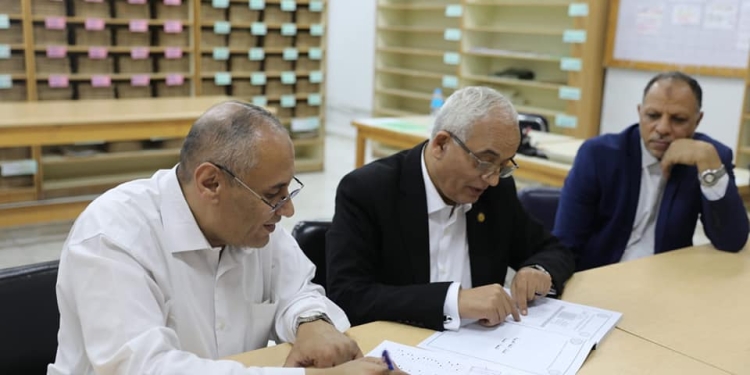 عاجل | وزير التعليم يتابع عملية فحص التظلمات بالمدينة التعليمية في أكتوبر 1