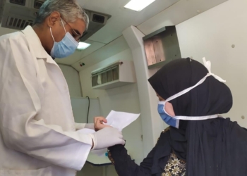 بالمجان.. محافظ بني سويف: الكشف وتوفير العلاج لـ 1400مواطنًا في قافلة صحية 7