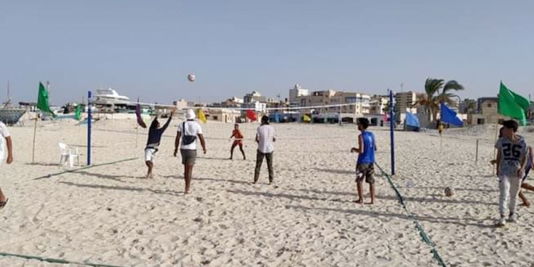 «الشباب والرياضة» تنظم قافلة رياضية في شواطئ مطروح 1