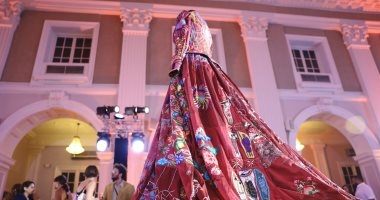السفارة البريطانية بـ القاهرة تكشف تفاصيل احتفالها بـ الفستان الأحمر.. تفاصيل مثيرة