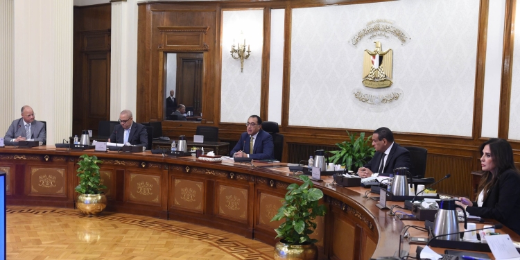 رئيس الوزراء يُتابع مشروعات التطوير بـ «القاهرة»