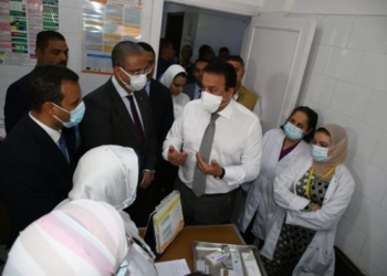 وزير الصحة ومحافظ الفيوم يتفقدان أعمال الحملة التنشيطية لتنظيم الأسرة «حقك تنظمي»